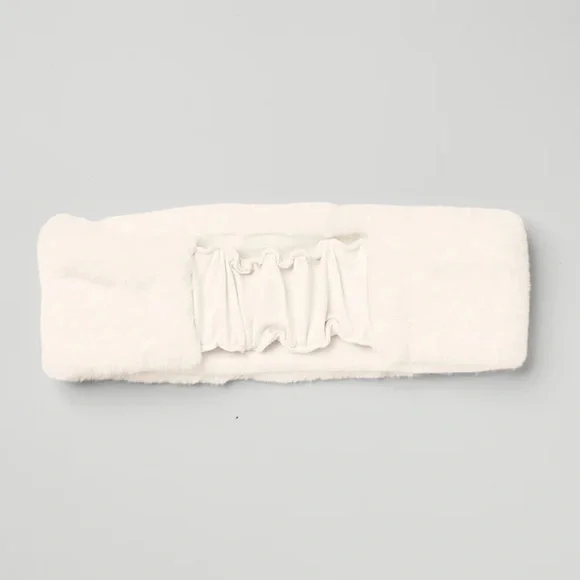 Alo Yoga Faux Fur Ear Warmers Ivory - Picture 2 of 7